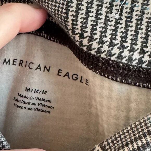 American Eagle AE Hounds Tooth Check Legging, size M - Picture 4 of 4